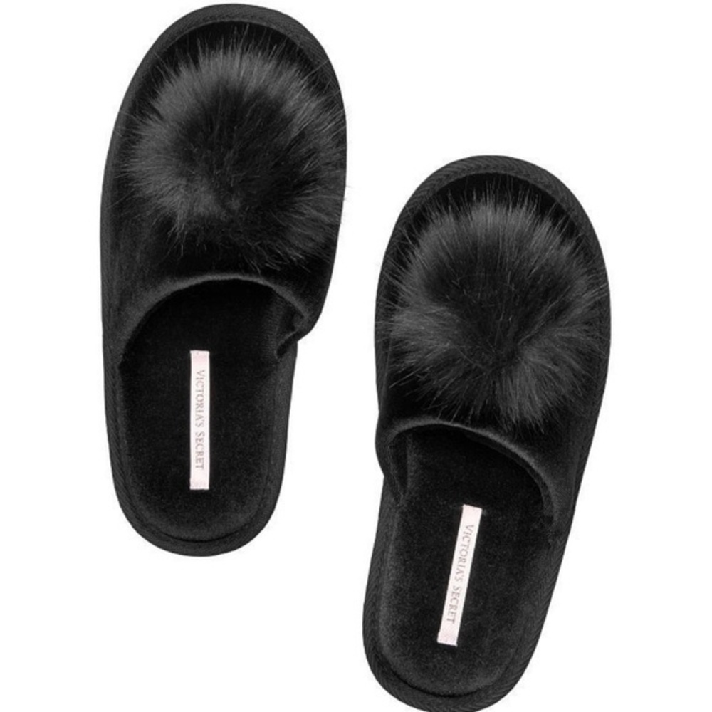 NEW Victorias Secret Slippers Size Smal 5/6 Black